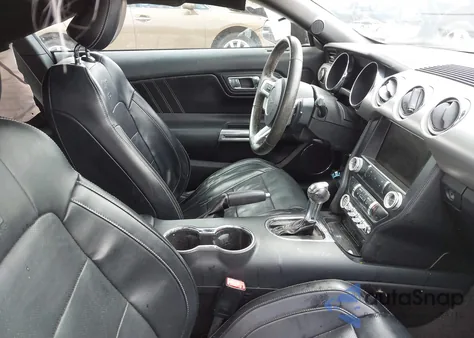 2015 Ford Mustang Ecoboost z USA, uszkodzony, nr VIN 1FA6P8TH3F5310358